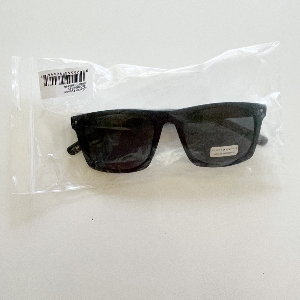 Tommy Hilfiger Hedwig Square Sunglasses Matte Blue - Picture 3 of 3